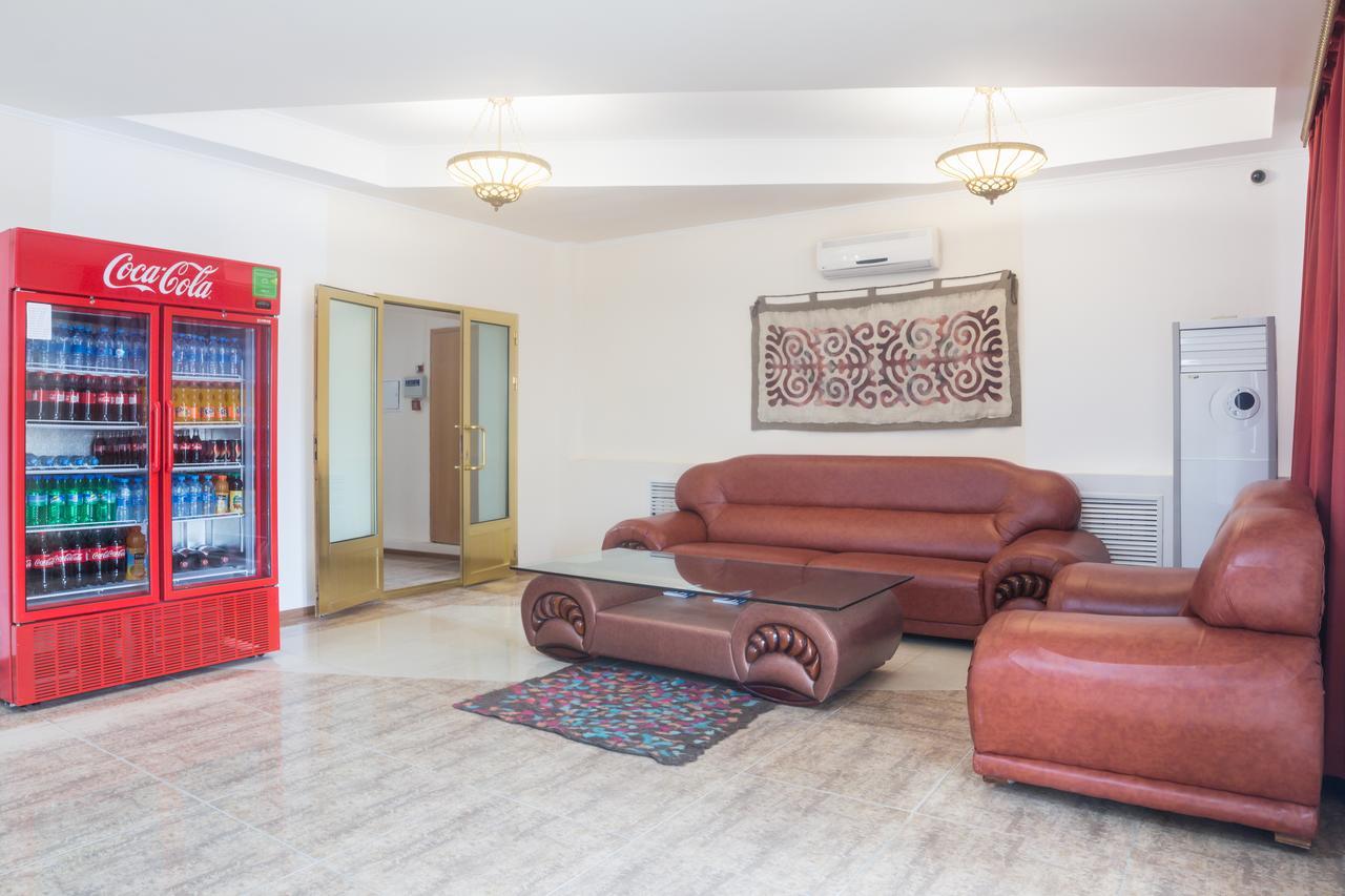 Hotel Alma Ata Zhosaly Exteriör bild